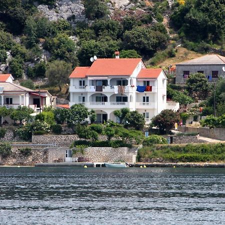 Apartments And Rooms By The Sea Supetarska Draga - Gornja, Rab - 11579 المظهر الخارجي الصورة