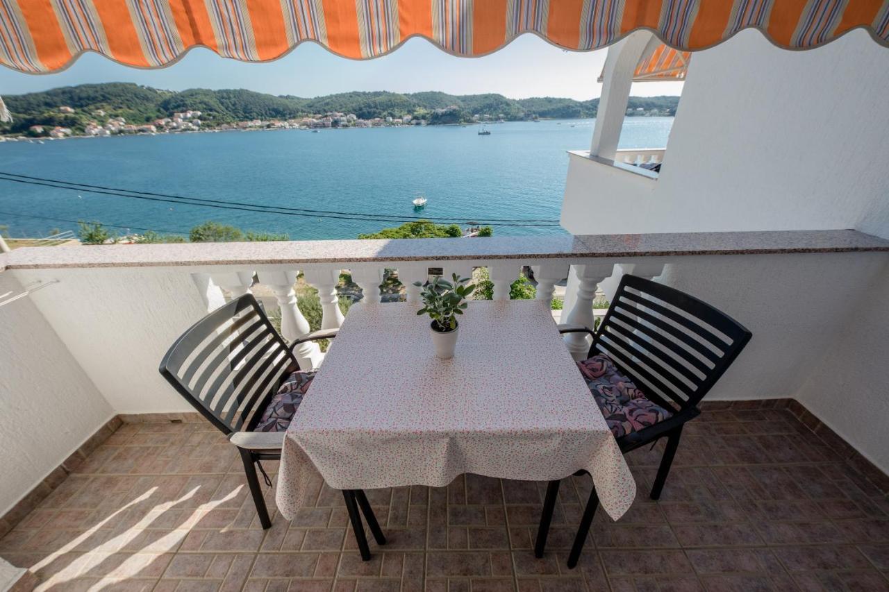 Apartments And Rooms By The Sea Supetarska Draga - Gornja, Rab - 11579 المظهر الخارجي الصورة